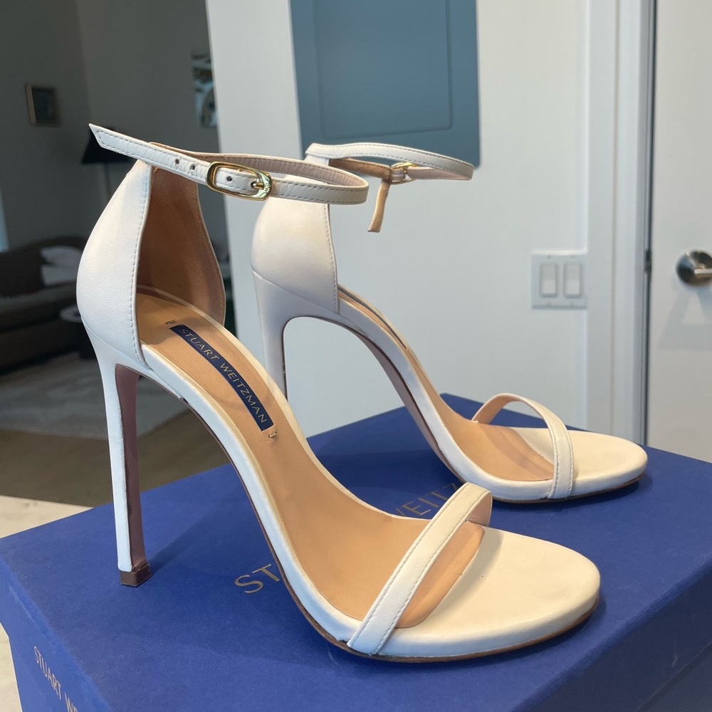 Stuart weitzman nudist size 6 white